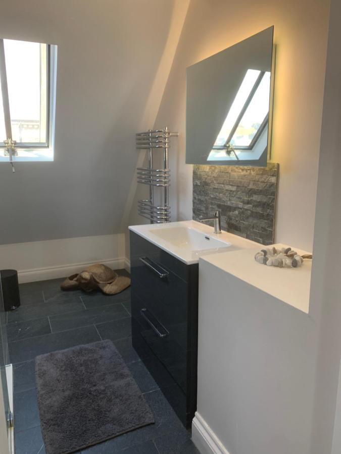 Penthouse Suite, Sea View, Close To Shops, Beach And Train St Leonards-on-Sea Екстер'єр фото