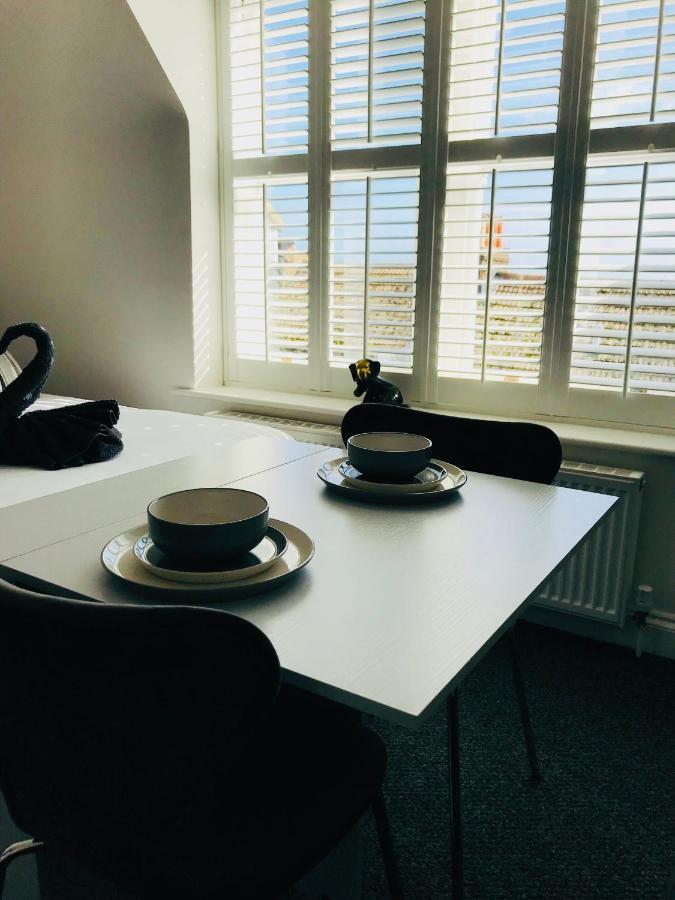Penthouse Suite, Sea View, Close To Shops, Beach And Train St Leonards-on-Sea Екстер'єр фото