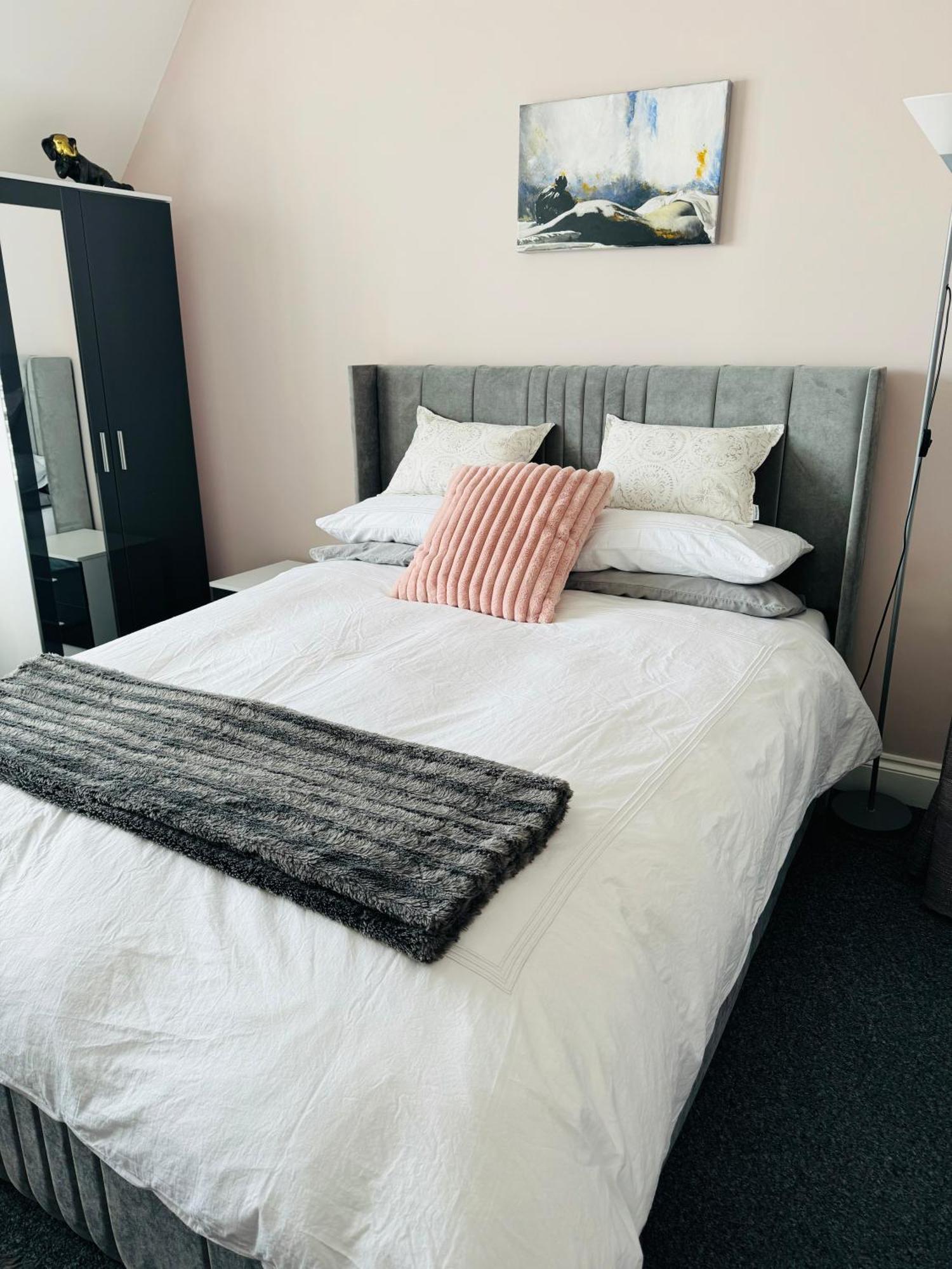 Penthouse Suite, Sea View, Close To Shops, Beach And Train St Leonards-on-Sea Екстер'єр фото